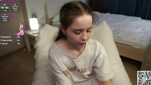 Snapshot of polly_dollie_ chatting on 9, 3, 2025 Renet online show from 9, 3, 2025