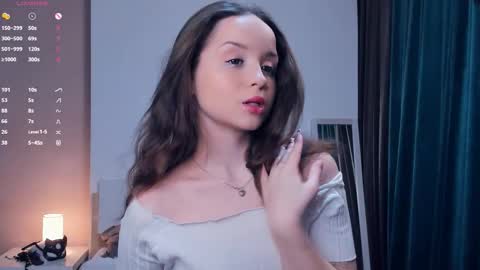 Snapshot of polly_dollie_ chatting on 14, 9, 2025 Renet online show from 14, 9, 2025