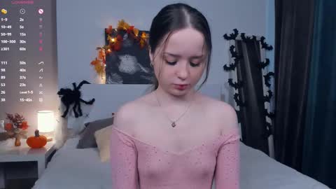 Snapshot of polly_dollie_ chatting on 17, 10, 2025 Renet online show from 17, 10, 2025