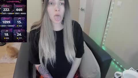 Polly online show from 4, 3, 2026