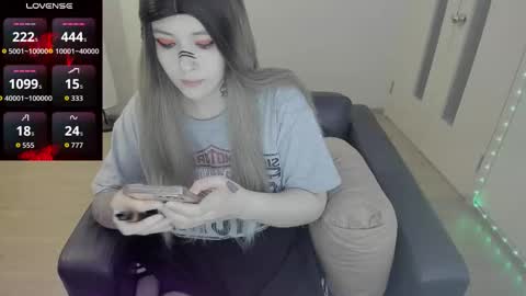 Polly online show from 9, 3, 2026