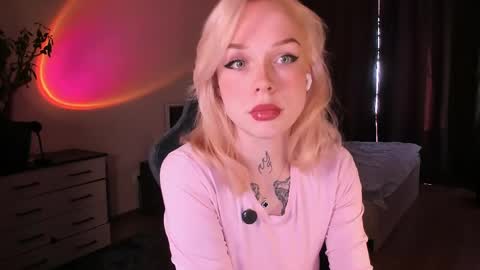 Snapshot of polusladkoye chatting on 1, 5, 2026 Megan.online online show from 1, 5, 2026