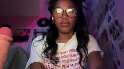 princess online show from 5, 1, 2025