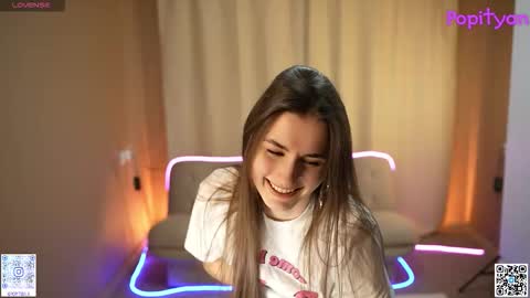 Snapshot of popityan chatting on 26, 11, 2025 Louise see you on December 1 at 2200 UTC3 online show from 26, 11, 2025