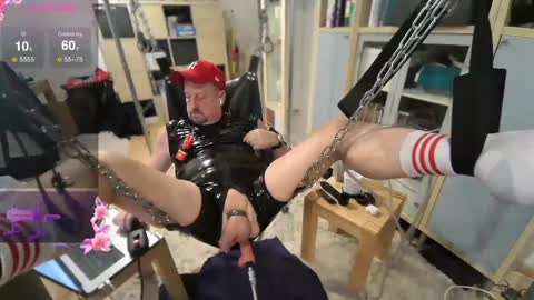 poppersbator73 online show from 21, 2, 2025