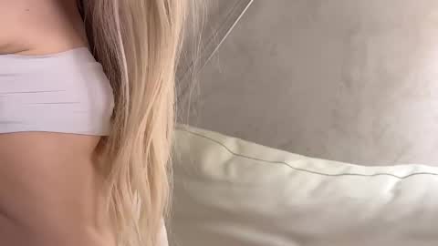 Adele online show from 5, 3, 2025