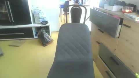 MelissOfficial online show from 13, 2, 2026