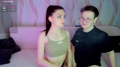 Ana and Tati online show from 4, 12, 2025