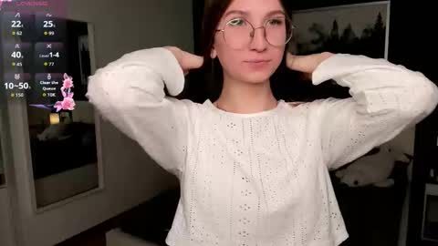 Elizabeth online show from 12, 9, 2025