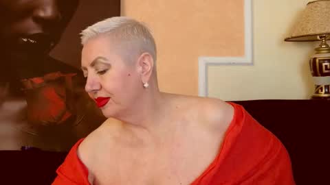 LADY POSH online show from 7, 10, 2025