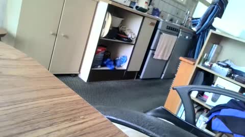 poshman65 online show from 12, 2, 2025