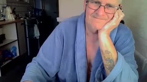 poshman65 online show from 21, 11, 2025