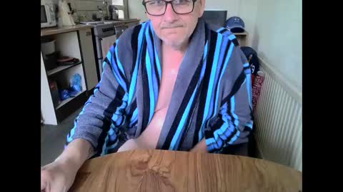 poshman65 online show from 20, 5, 2026