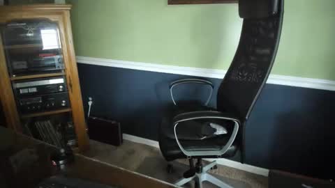 Snapshot of poundinmycock4u chatting on 22, 5, 2026 PoundinMyCock4U online show from 22, 5, 2026