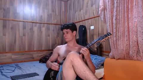 Snapshot of powertwinky chatting on 15, 12, 2024 chris independent online show from 15, 12, 2024