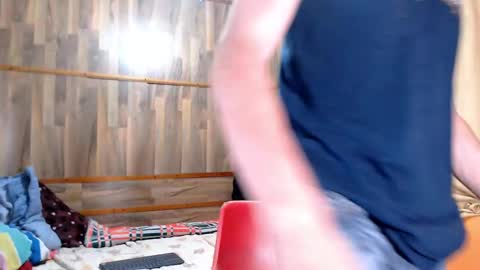 Snapshot of powertwinky chatting on 4, 10, 2025 chris independent online show from 4, 10, 2025