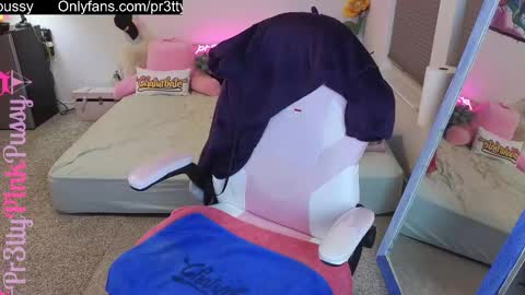 Snapshot of pr3ttyp1nkpussy chatting on 12, 2, 2025 Evangeline Eva Darling online show from 12, 2, 2025