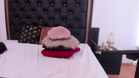 Ailyn online show from 10, 2, 2025