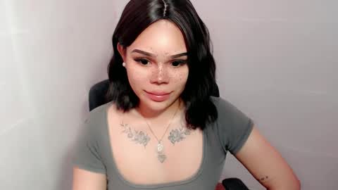 MAXXINE online show from 8, 1, 2025