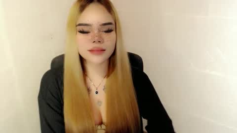 MAXXINE online show from 9, 1, 2026