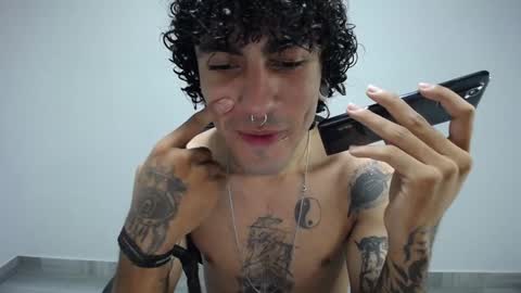 Plux online show from 5, 1, 2025