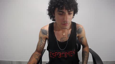 Plux online show from 1, 2, 2025