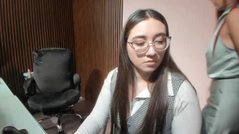 Camila  online show from 20, 4, 2026