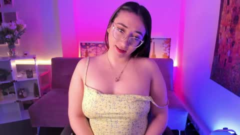 Snapshot of press_anykey chatting on 14, 5, 2026 Camila online show from 14, 5, 2026