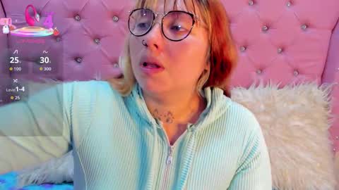 Pretti Violet online show from 18, 11, 2025