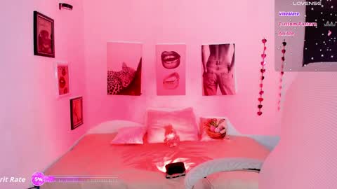 pretti scarlett online show from 4, 6, 2026