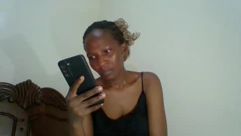 prettie_petitee online show from 12, 4, 2026
