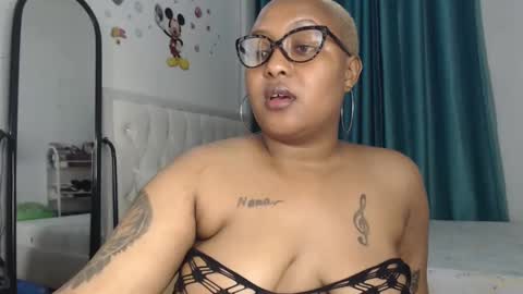 Snapshot of pretty_annah chatting on 27, 2, 2025 Annah online show from 27, 2, 2025