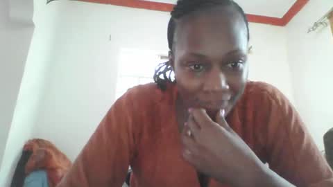 Snapshot of pretty_beib chatting on 12, 3, 2025 Karol online show from 12, 3, 2025