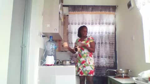 Snapshot of pretty_beib chatting on 18, 9, 2025 Karol online show from 18, 9, 2025