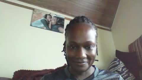 Snapshot of pretty_beib chatting on 29, 4, 2026 Karol online show from 29, 4, 2026