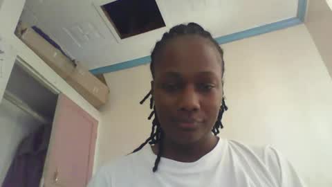 Snapshot of pretty_beib chatting on 4, 5, 2026 Karol online show from 4, 5, 2026
