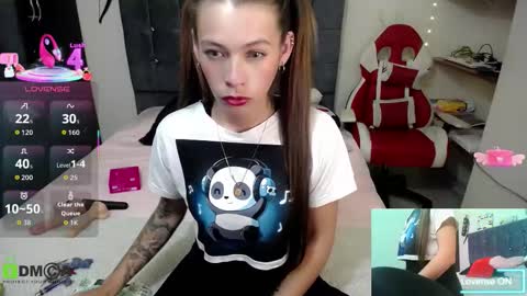 Snapshot of pretty_candysex chatting on 13, 9, 2025 Lisa online show from 13, 9, 2025