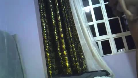 pretty_daniella online show from 31, 10, 2025