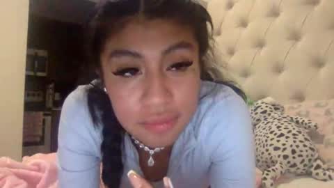 pretty_girl828687 online show from 3, 3, 2026