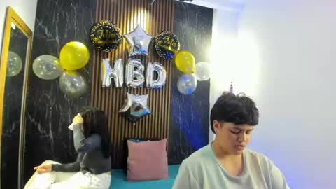 pretty_honey22 online show from 24, 6, 2026
