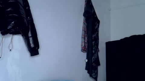 pretty jazminee online show from 29, 7, 2026
