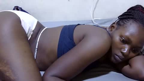 pretty_leila1 online show from 23, 4, 2026