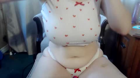 pretty_littletoy online show from 12, 1, 2026