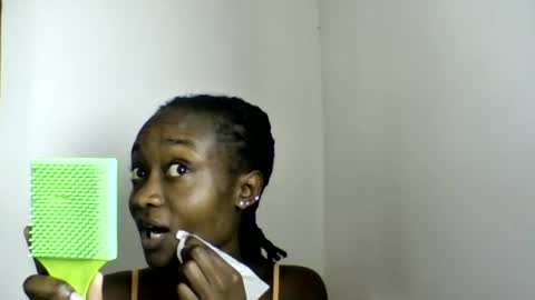 Snapshot of pretty_luv1 chatting on 18, 6, 2026 pretty luv1 online show from 18, 6, 2026