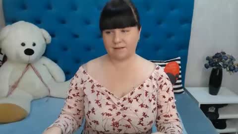 pretty_malika online show from 28, 1, 2025