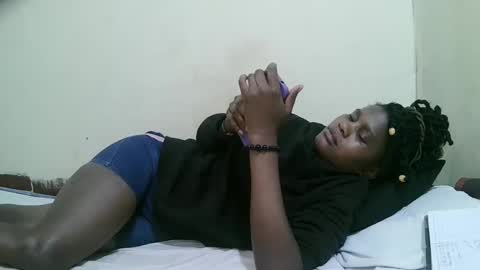 pretty_mellan online show from 30, 1, 2025