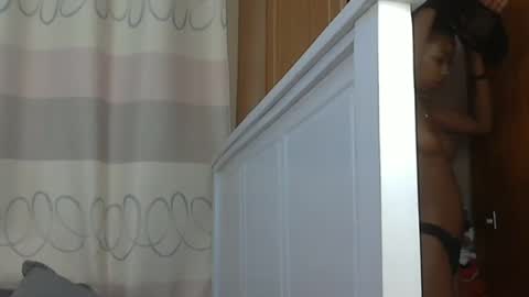 Snapshot of pretty_petite24 chatting on 5, 12, 2024 pretty_petite24 online show from 5, 12, 2024