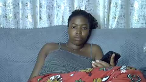 Snapshot of pretty_petite24 chatting on 7, 3, 2026 pretty_petite24 online show from 7, 3, 2026