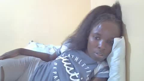 pretty_petite_ebony online show from 10, 3, 2025