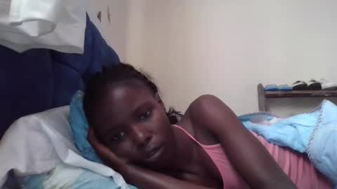 pretty_petite_ebony online show from 25, 9, 2025